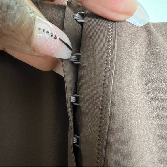 SKIMS Fits Everybody Cami/Corset Cocoa - Picture 3 of 5